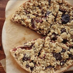 Hafrakaka með rabbarbara og eplum